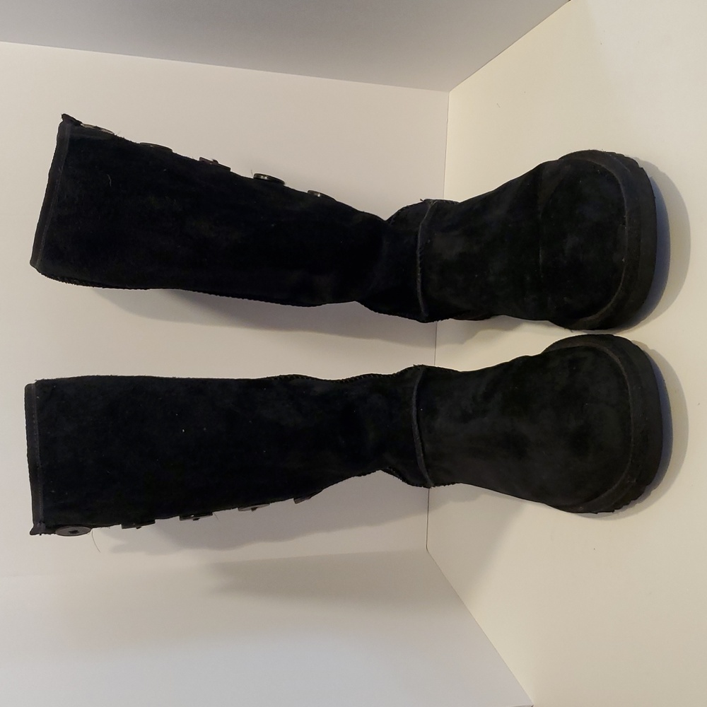 UGG Australia 3387 Womens Black Suede Lo Pro Button Fold Over Logo Boots Size 7